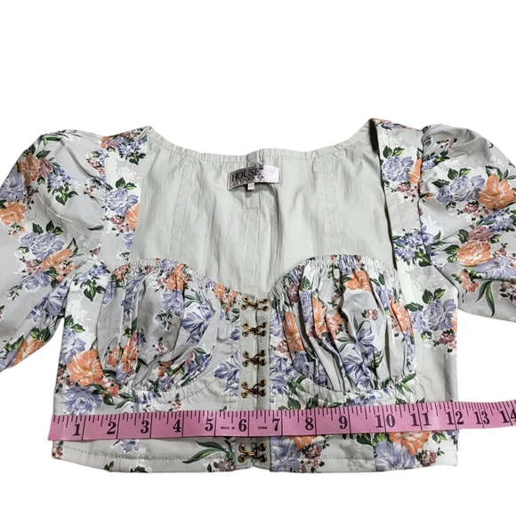 House of CB Tops Floral Print Puff Sleeve Top - Picture 11 of 16
